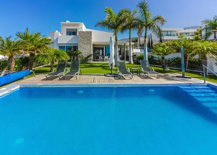 Eleonora, Luxury With Heated Pool Ocean View In Adeje, Tenerife Costa Adeje (Tenerife)