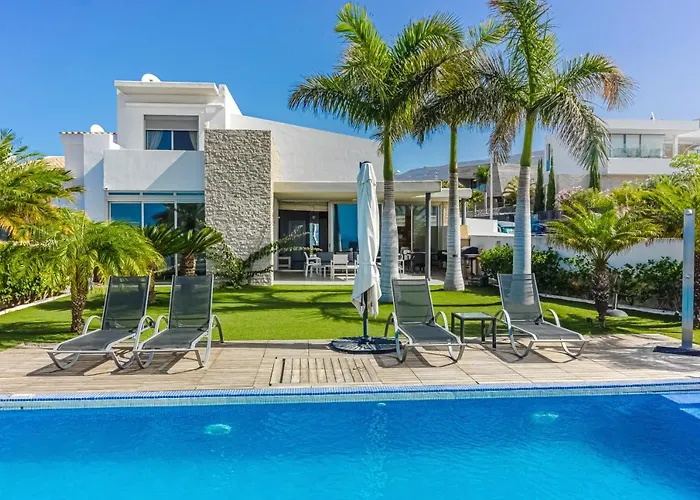 Villa Eleonora, Luxury With Heated Pool Ocean View In Adeje, Tenerife