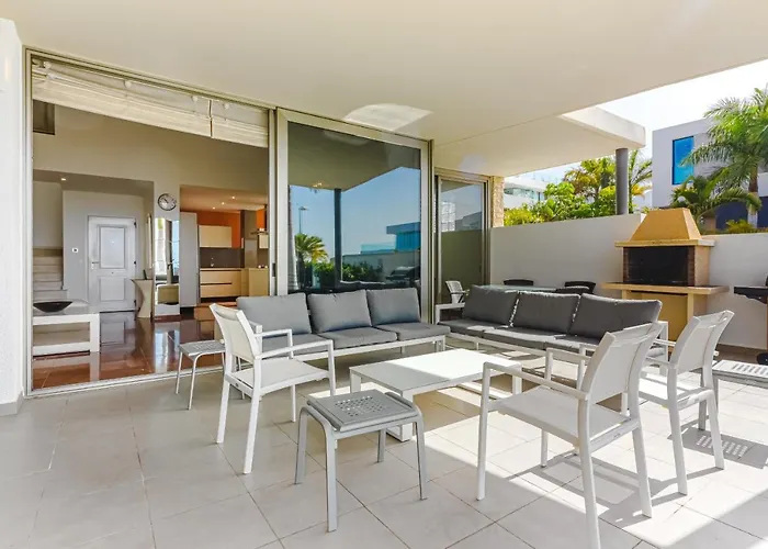 Villa Eleonora, Luxury With Heated Pool Ocean View In Adeje, Tenerife *