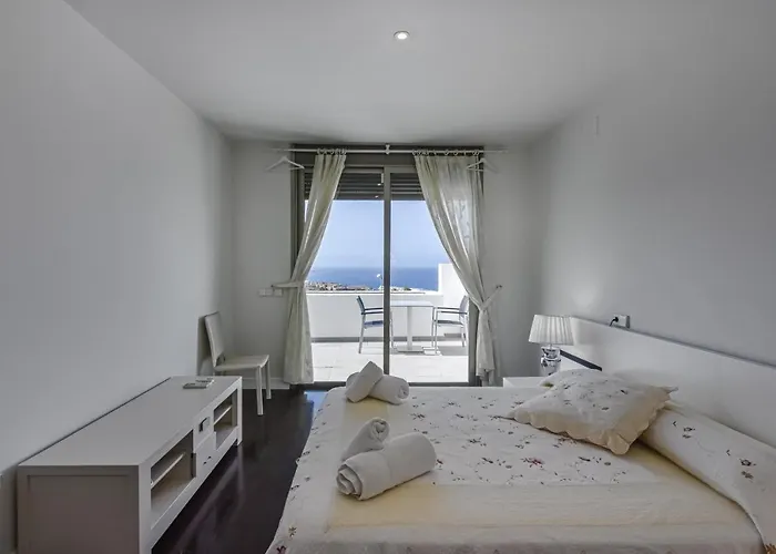 Eleonora, Luxury With Heated Pool Ocean View In Adeje, Tenerife Villa *